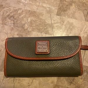 Dooney and Bourke Continental Clutch in Olive